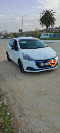 voitures-peugeot-208-2015-allure-facelift-ain-kechra-skikda-algerie