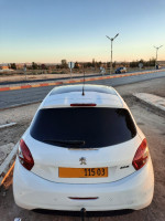 voitures-peugeot-208-2015-allure-laghouat-algerie