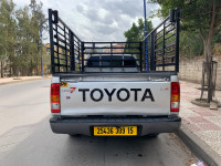 voitures-toyota-hilux-2009-tizi-ouzou-algerie