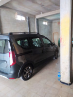 voitures-renault-kangoo-2024-stepway-djidioua-relizane-algerie