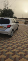 voitures-toyota-yaris-2015-taibet-touggourt-algerie