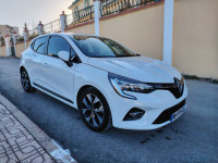 voitures-renault-clio-5-2021-guelma-algerie