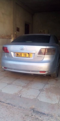 سيارات-toyota-avensis-2010-ورقلة-الجزائر