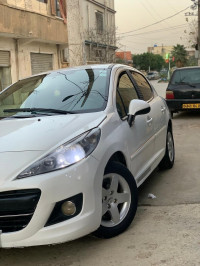 voitures-peugeot-207-2011-active-bouinan-blida-algerie