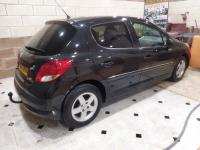 voitures-peugeot-207-2011-allure-setif-algerie