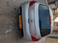 moyenne-berline-peugeot-308-2012-sfissef-sidi-bel-abbes-algerie