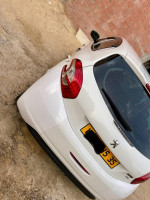 citadine-peugeot-208-2015-active-reghaia-alger-algerie