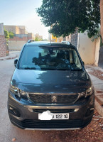 voitures-peugeot-partner-2022-chlef-algerie