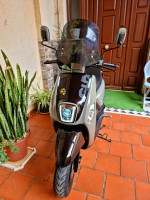 motos-et-scooters-vms-cuxi-2-2023-bouzareah-alger-algerie