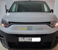 voitures-fiat-doblo-2024-new-van-confort-oum-el-bouaghi-algerie