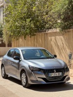 citadine-peugeot-208-2023-like-blida-algerie