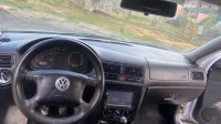 voitures-volkswagen-golf-4-2002-medea-algerie