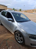 voitures-skoda-octavia-2015-ouled-abbes-chlef-algerie