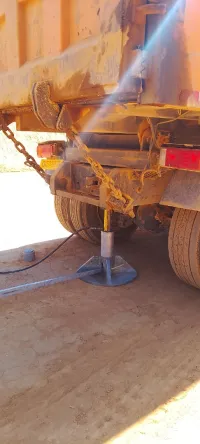 Essai de charge sur plaque