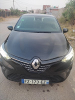 voitures-renault-clio-5-2021-intense-les-eucalyptus-alger-algerie