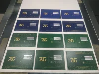 Des carte professionnelle (des badges) impression UV