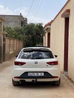 moyenne-berline-seat-leon-2016-fr15-medea-algerie