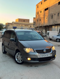 voitures-volkswagen-touran-2010-djelfa-algerie