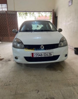 voitures-renault-clio-campus-2014-medea-algerie