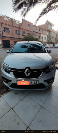 voitures-renault-symbol-2018-relizane-algerie