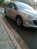 moyenne-berline-peugeot-308-2008-platinum-tiaret-algerie