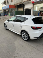 moyenne-berline-seat-leon-2013-baraki-alger-algerie