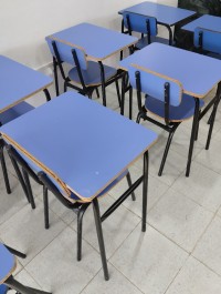 كراسي-table-et-chaises-pour-classe-السحاولة-الجزائر
