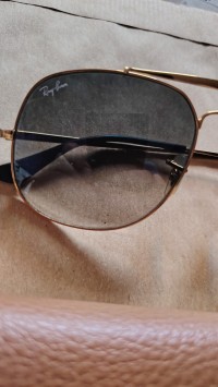 نظارات-شمسية-للرجال-ray-ban-مازونة-غليزان-الجزائر