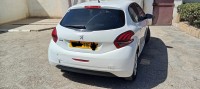 سيارات-peugeot-208-2015-allure-facelift-البليدة-الجزائر