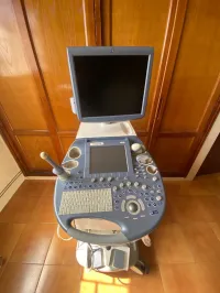 Échographe GE Voluson E8 Expert : Très bon état : 3 sondes + imprimante neuve
