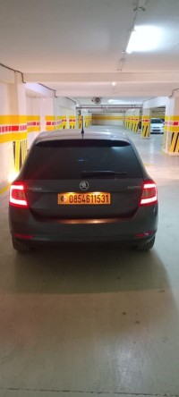 سيارات-skoda-rapid-spaceback-2015-ambition-بئر-الجير-وهران-الجزائر