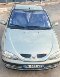 سيارات-renault-megane-1-2000-مازونة-غليزان-الجزائر