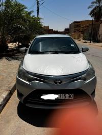 سيارات-toyota-yaris-2015-الرويسات-ورقلة-الجزائر