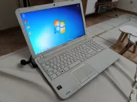 Toshiba i3