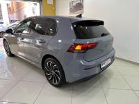 cars-volkswagen-golf-8-2023-life-tlemcen-algeria