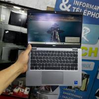 UltraBook Dell latitude  5330 Intel Core i5-1245U