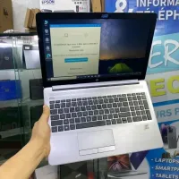 HP 250 g7 Intel Core i5 1035G1 - 8 Go DDR4 SDRAM, 256 Go SSD - (15,6 ") 1366 x 768 (HD).