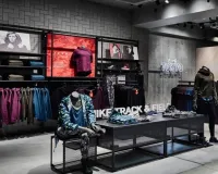 Agencement de magasins et équipement sur mesure 