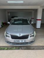 voitures-skoda-superb-2015-elegance-birkhadem-alger-algerie