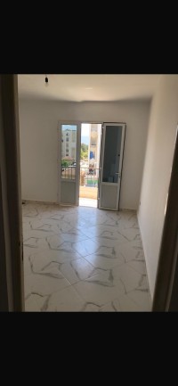 شقة-بيع-3-غرف-الجزائر-براقي