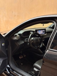 سيارات-peugeot-208-2024-وهران-الجزائر