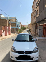 voitures-renault-clio-campus-2012-bye-algerie