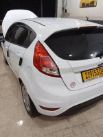 voitures-ford-fiesta-2014-city-alger-centre-algerie