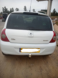 voitures-renault-clio-campus-2012-bye-ain-bessem-bouira-algerie