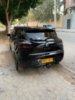 voitures-renault-clio-4-limited-2018-ain-defla-algerie