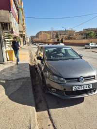 voitures-volkswagen-polo-classique-2014-bouira-algerie