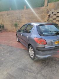 سيارات-peugeot-206-2005-أقبو-بجاية-الجزائر