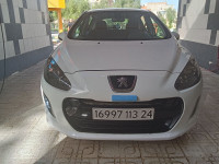 voitures-peugeot-308-2013-sportium-guelma-algerie