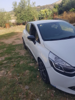 voitures-renault-clio-4-2014-dynamique-plus-guelma-algerie