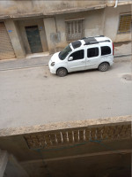 voitures-renault-kangoo-2012-confort-bordj-el-kiffan-alger-algerie